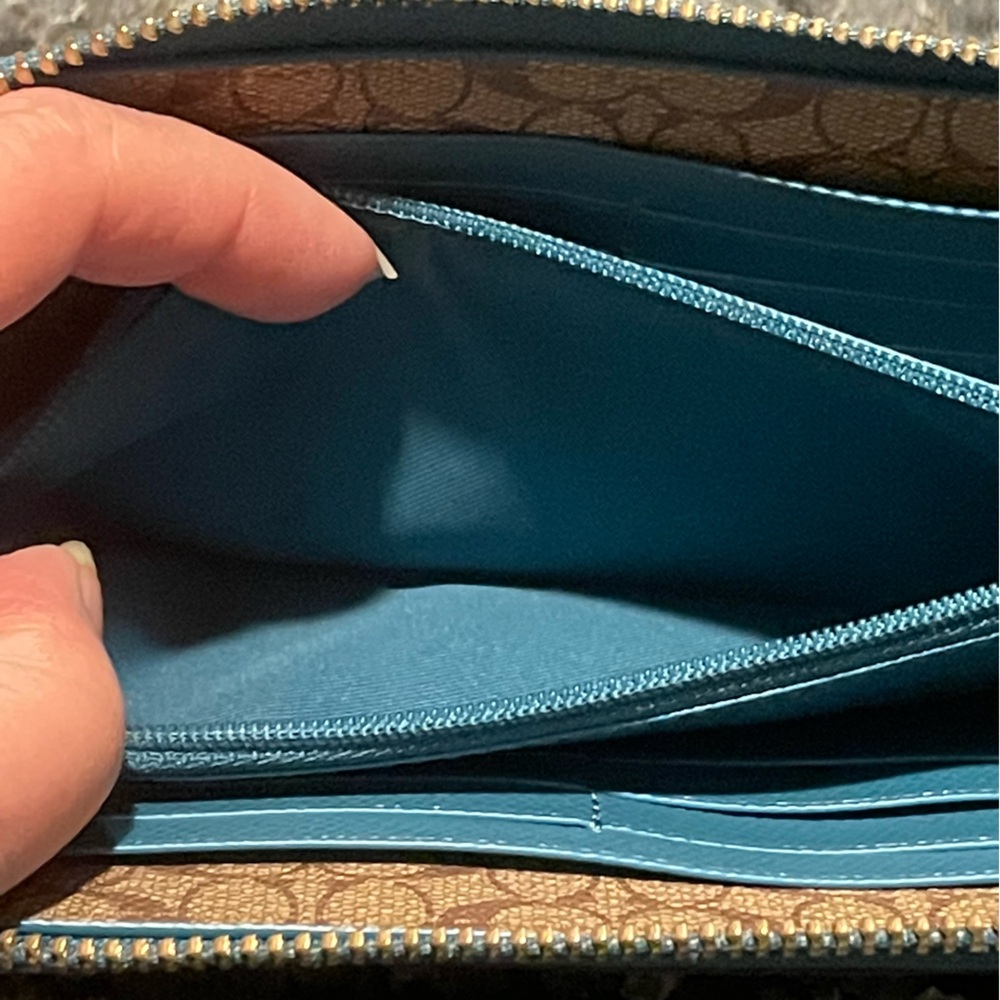 Coach Teal Blue Leather Long Wallet No callouts Like New - Picture 10 of 14